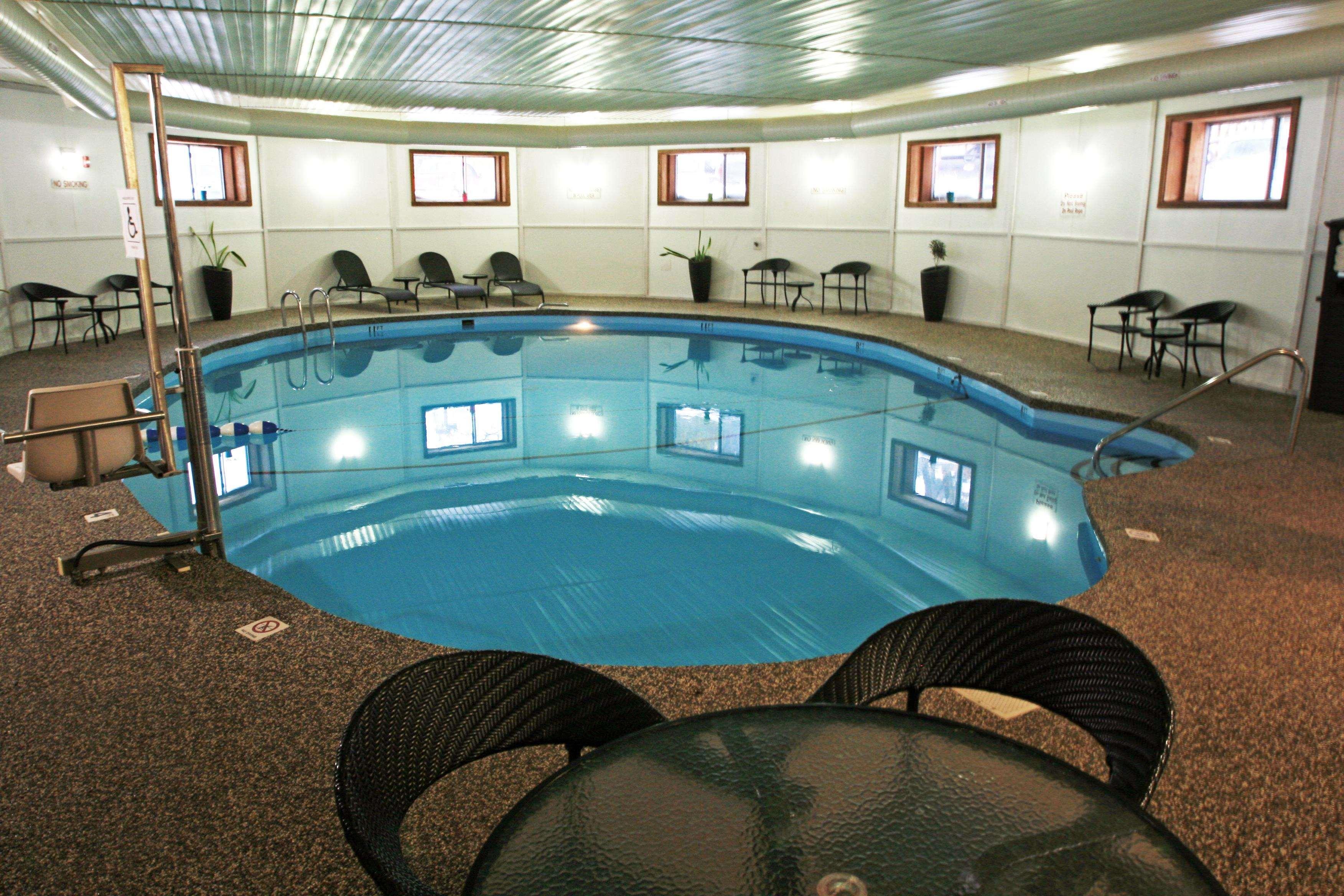 Best Western Plus Траверс-Сити Экстерьер фото